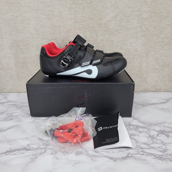 Peloton Cycling Shoes with Black and Red Accents Euro Size 39 NEW IN BOX - Picture 1 of 11
